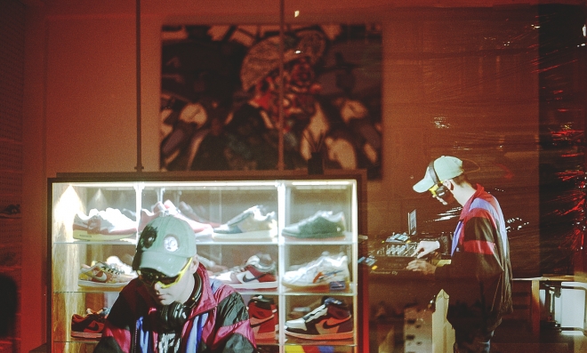 11 safensound, sneakerarber